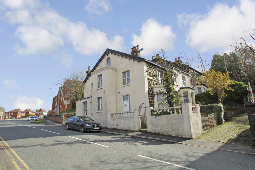 6 bed student house to rent on Kirkstall Lane, Leeds, LS5 3JU StuRents