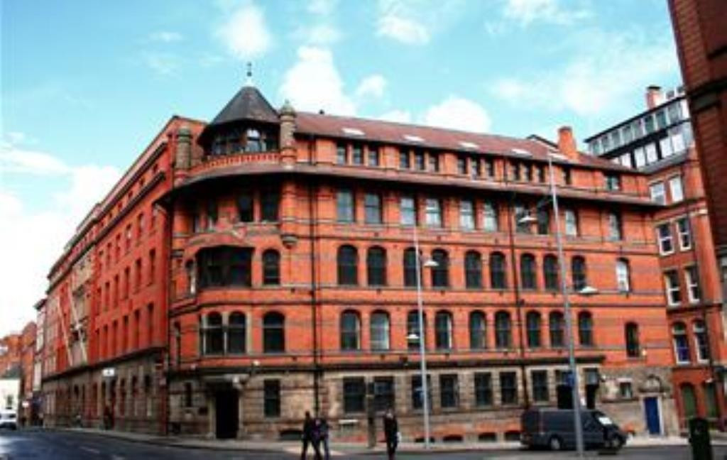 6 bed student house to rent on Barker Gate, Nottingham, NG1 1JS StuRents