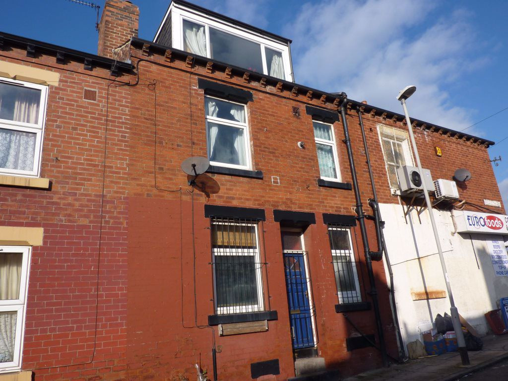 2 bed student house to rent on Kelsall Terrace, Leeds, LS6 1RD StuRents