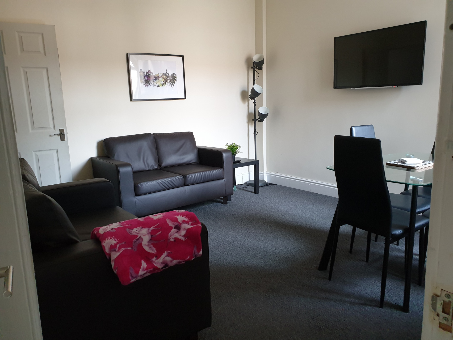 4 bed student house to rent on Raglan Street, Hull, HU5 2JN StuRents