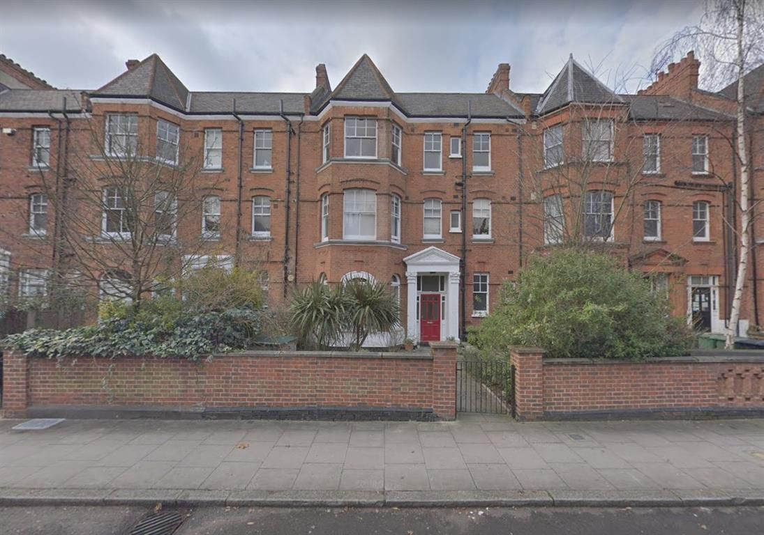 3 bed student house to rent on Canfield Gardens, London, NW6 3LA StuRents