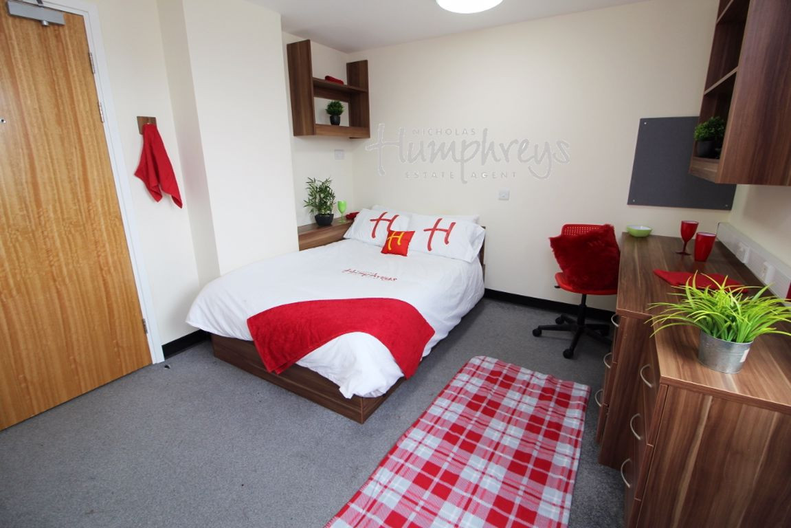 1 bed student house to rent on Loddon House, Reading, RG6 7AJ StuRents