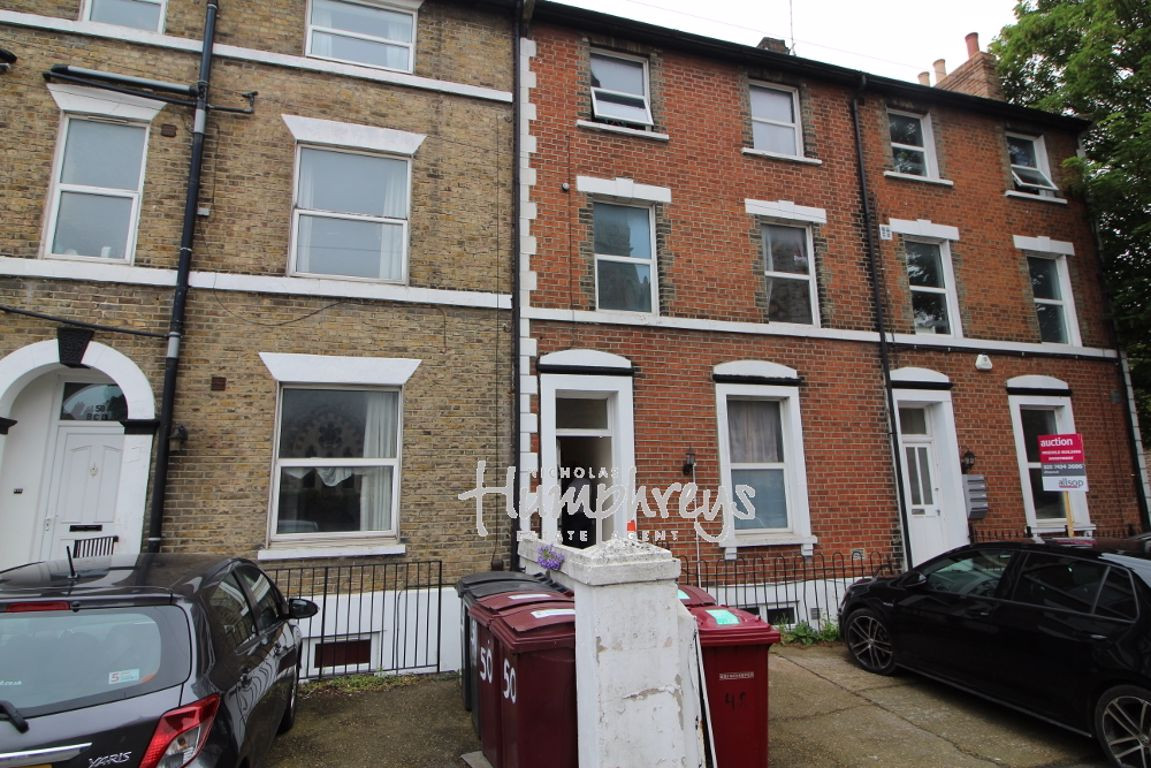 6 bed student house to rent on Watlington Street, Reading, RG1 4RS