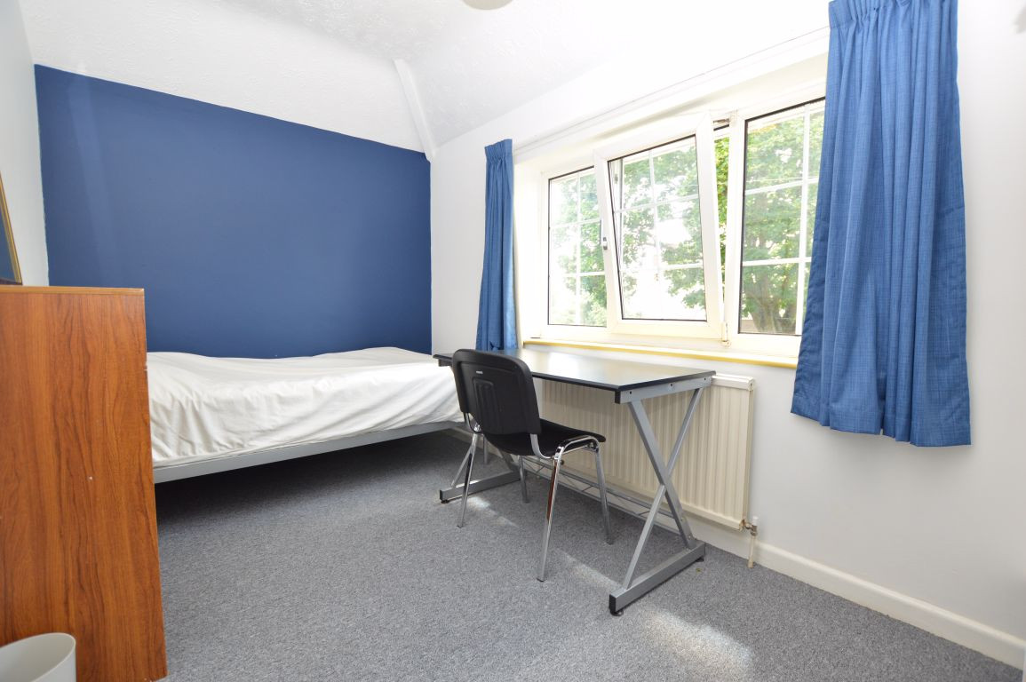 5 bed student house to rent on The Avenues, Norwich, NR4 7HZ StuRents