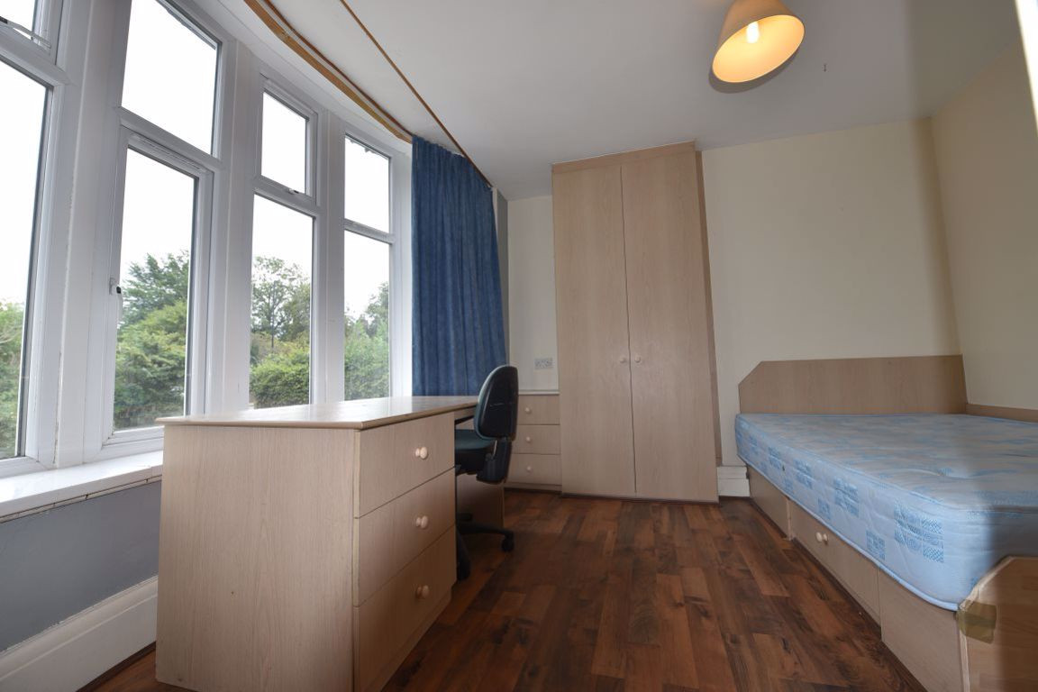 Student studio flat to rent on Otley Road (House Share), Leeds, LS6 3PX StuRents
