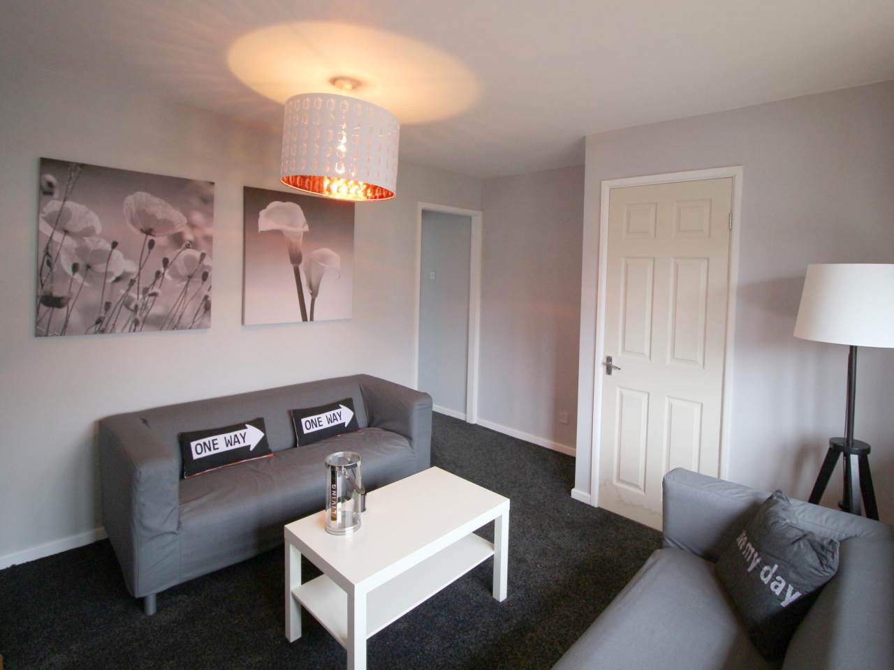 Student studio flat to rent on Eden Crescent, Leeds, LS4 2TR StuRents