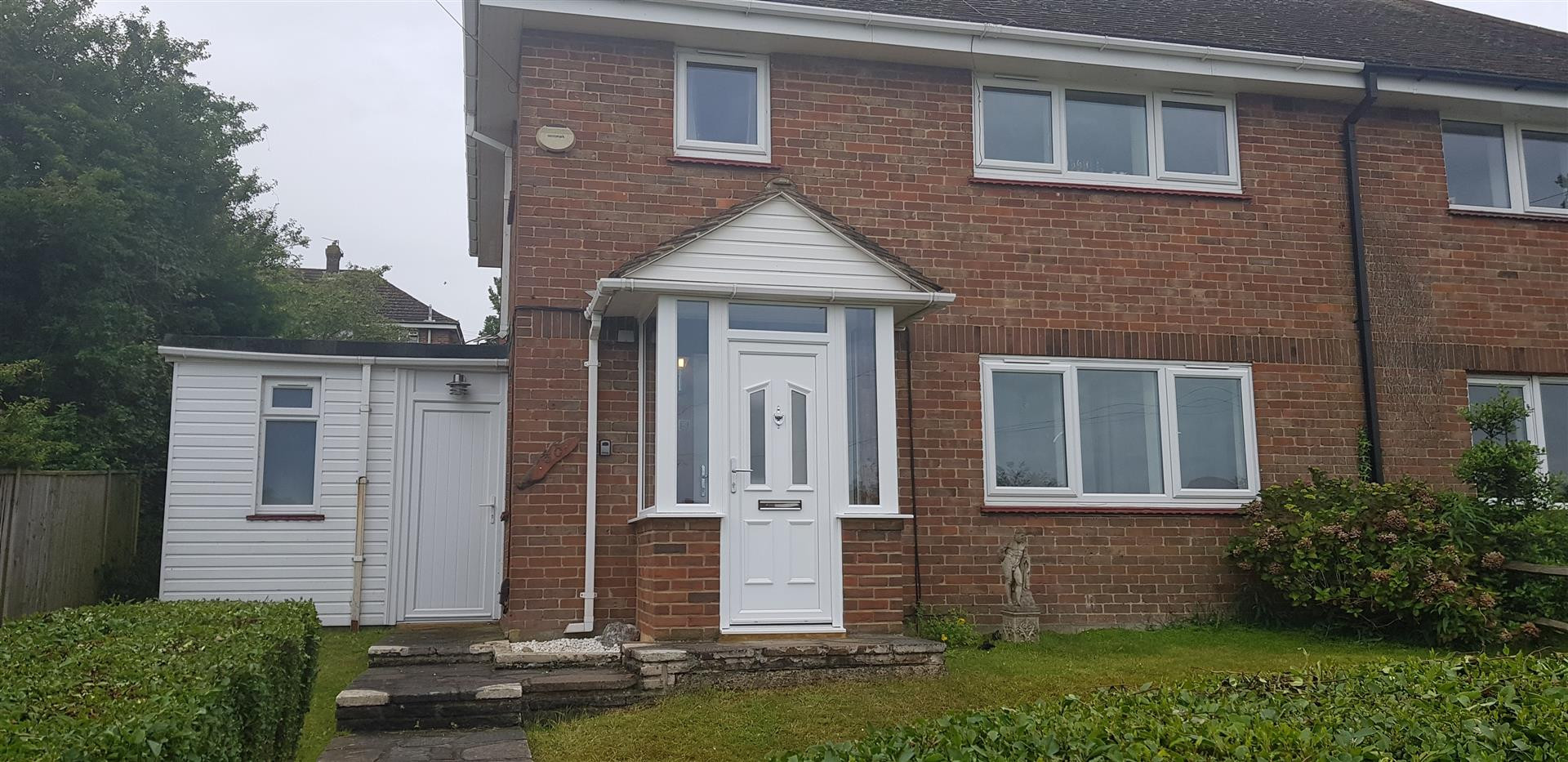 5 bed student house to rent on Crabtree Avenue, Brighton, BN1 8DG