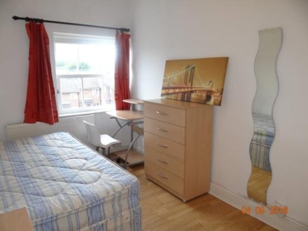 6 bed student house to rent on Mansfield Road, Nottingham, NG1 3FB