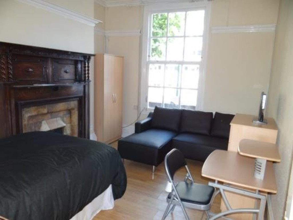 6 bed student house to rent on Mansfield Road, Nottingham, NG1 3FB