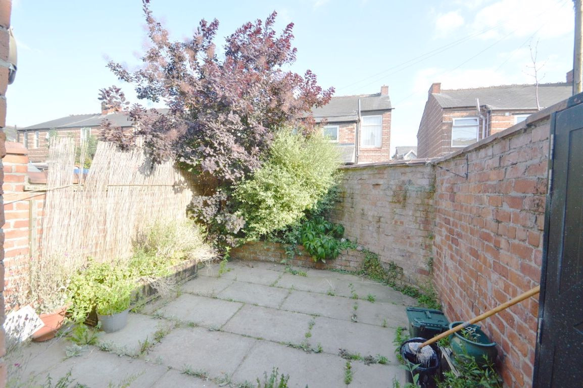 2 bed student house to rent on Thornton Road, Manchester, M14 7NU