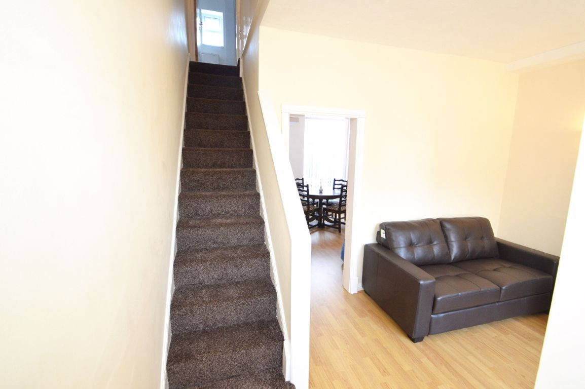 2 bed student house to rent on Thornton Road, Manchester, M14 7NU