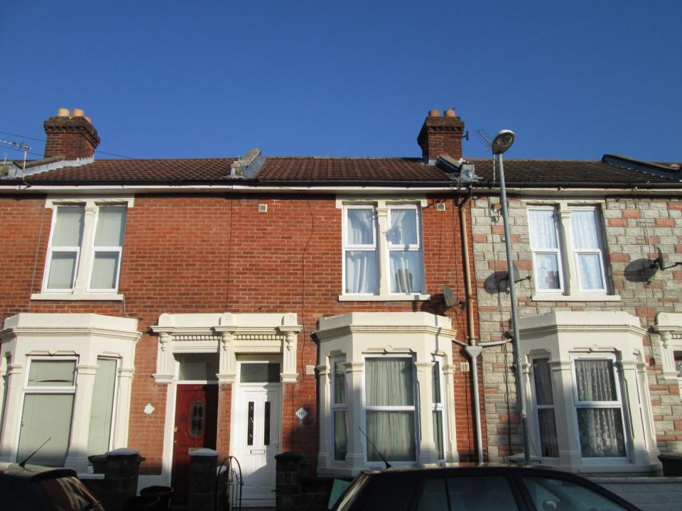 4 bed student house to rent on Telephone Road, Portsmouth, PO4 0AX
