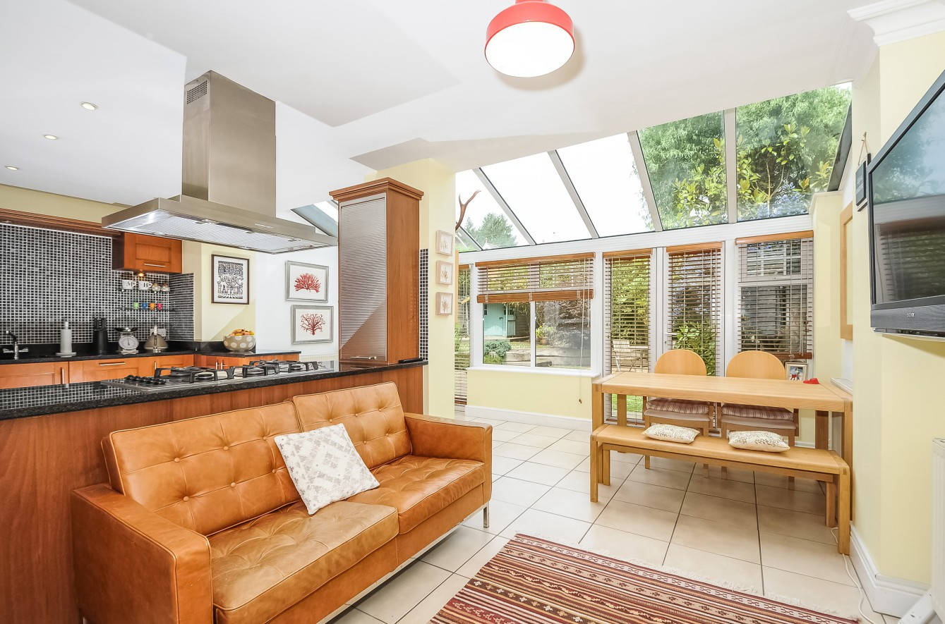 4 bed student house to rent on Bowyer Walk, Winkfield Row, SL58QS