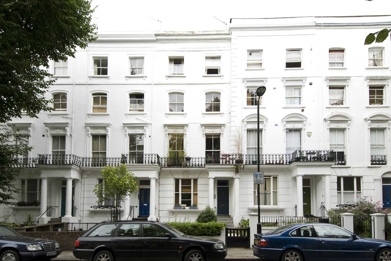 2 bed student house to rent on Moorhouse Road, London, W25DH StuRents