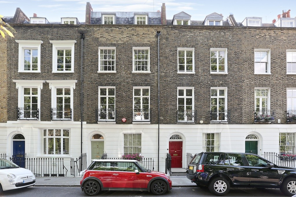 4 bed student house to rent on Pembroke Square, London, W86PE StuRents