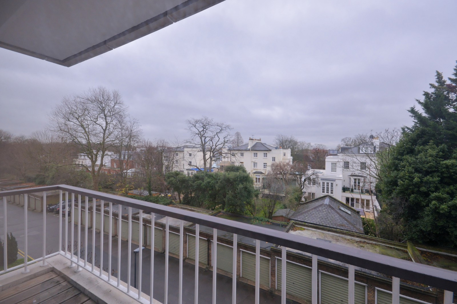 2 bed student house to rent on Walsingham, London, NW86RG StuRents