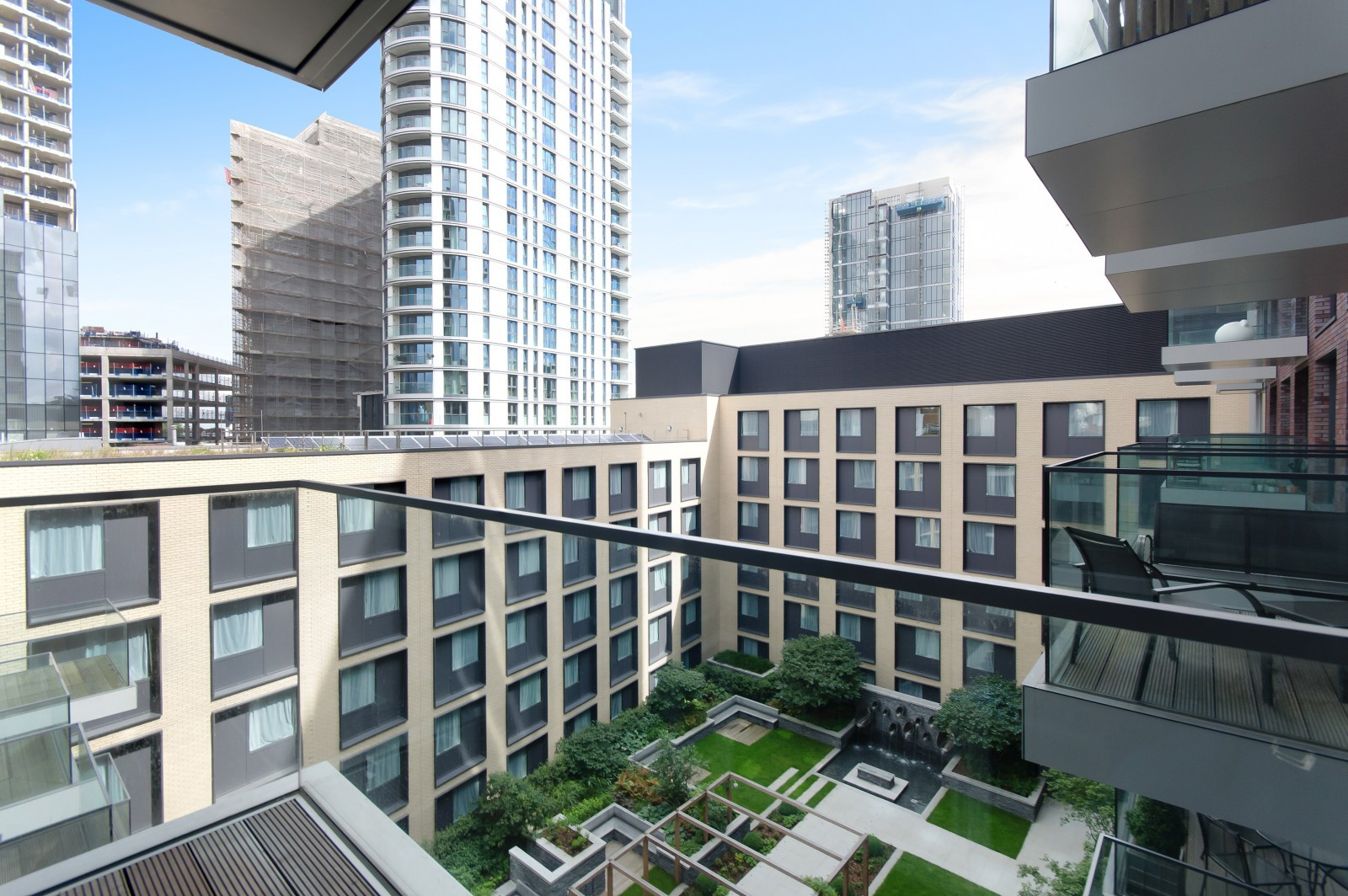 Student studio flat to rent on Cashmere House, London, E18PT StuRents