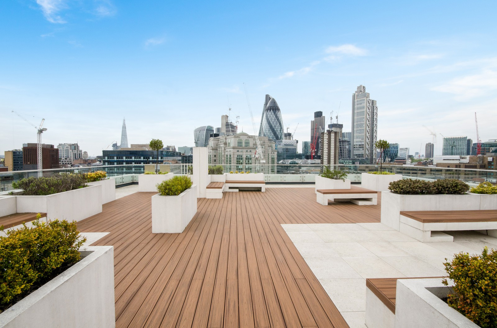 3 bed student house to rent on Kensington Apartments, London, E16LW