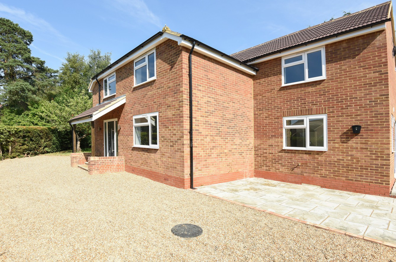 4 bed student house to rent on King Edwards Road, Winkfield Row, SL58PD