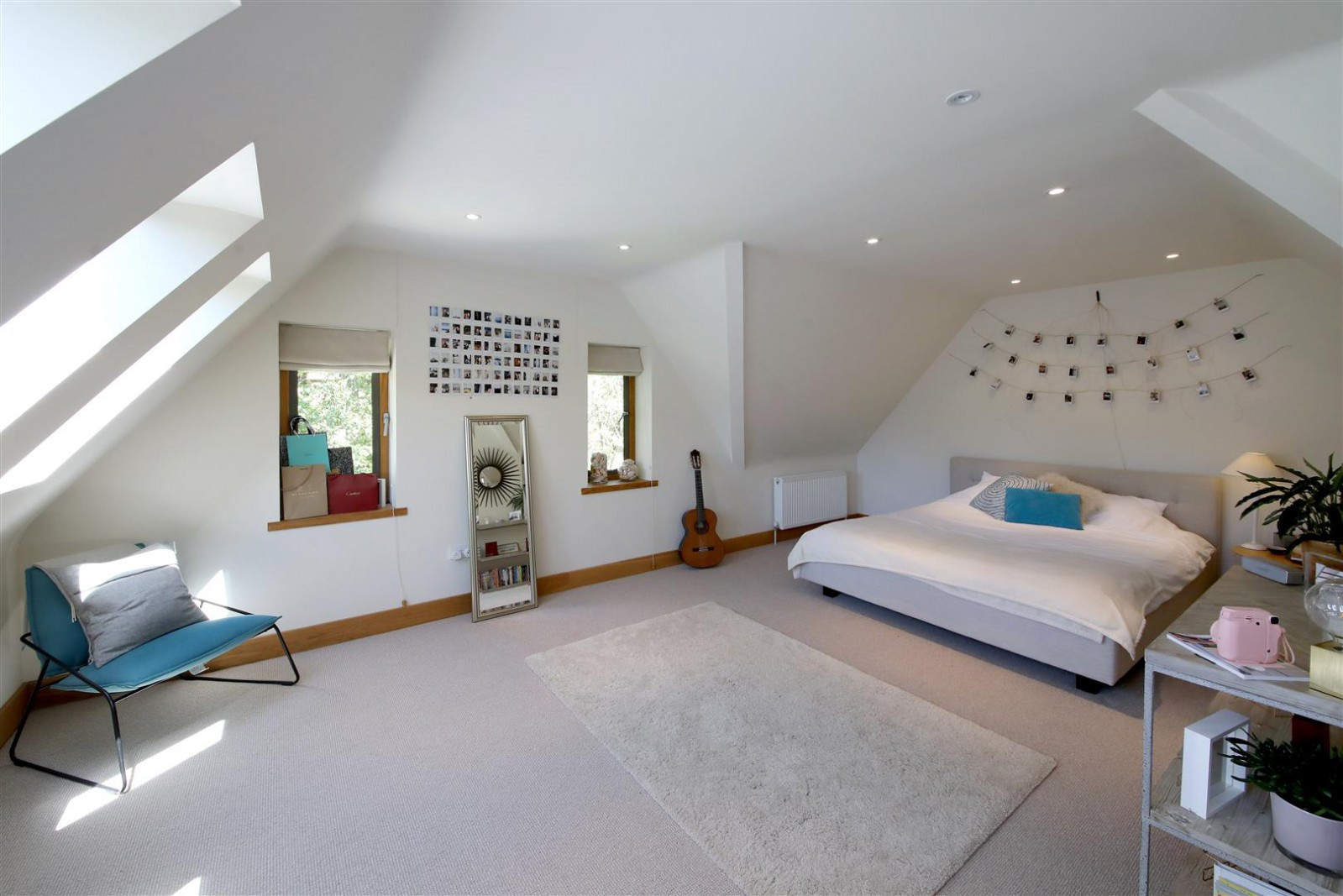 8 bed student house to rent on Fireball Hill, Sunningdale, SL59PJ