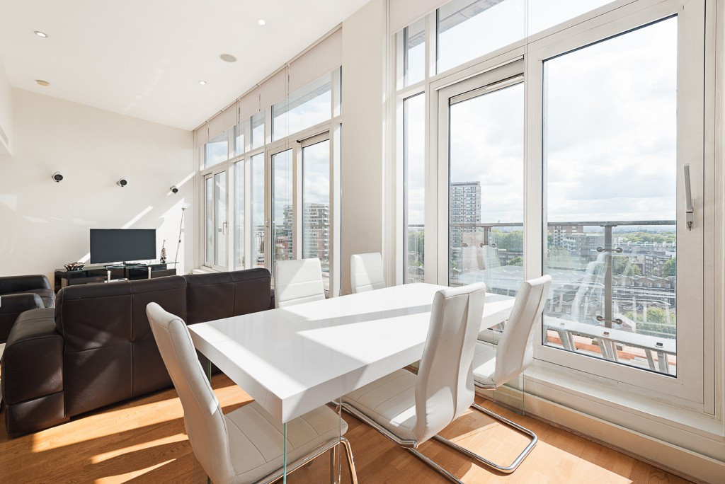 3 bed student house to rent on Peninsula Apartments, London, W21JJ StuRents