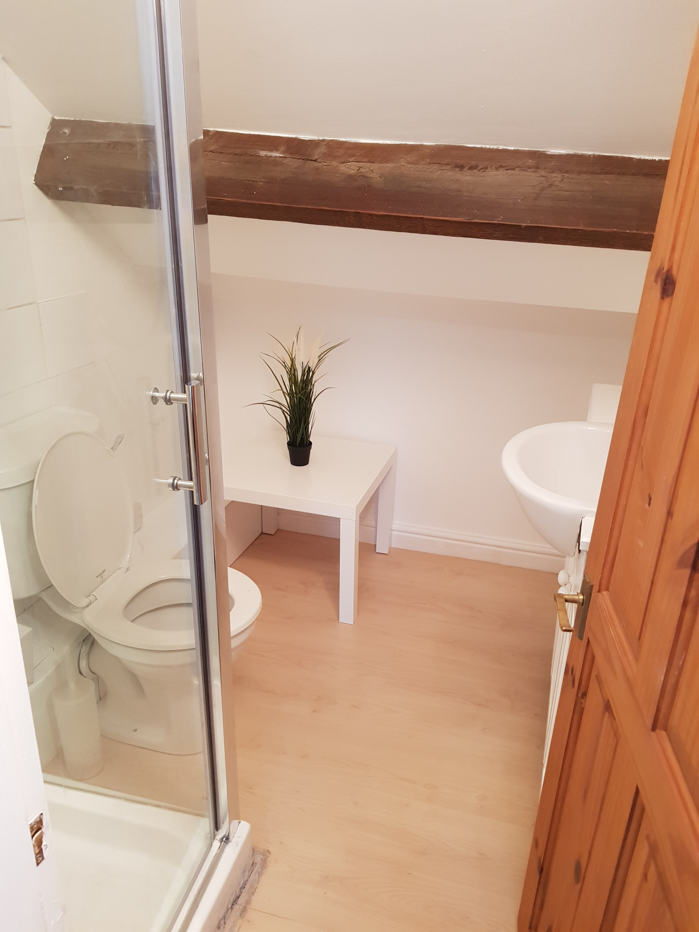 4 bed student house to rent on Knighton Lane, Leicester, LE2 8BH StuRents