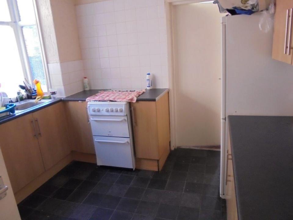 4 bed student house to rent on Salmon Grove, Hull, HU6 7SX StuRents