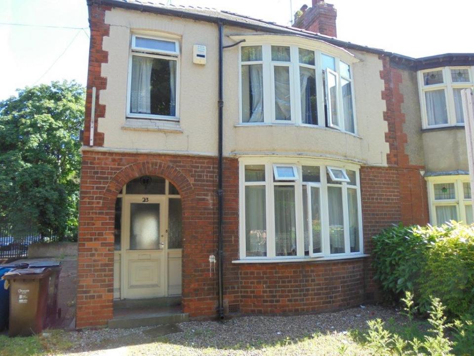 4 bed student house to rent on Salmon Grove, Hull, HU6 7SX StuRents