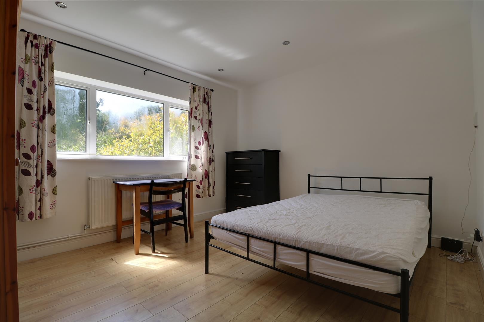 4 bed student house to rent on Norwich Drive, Brighton, BN2 4LG StuRents