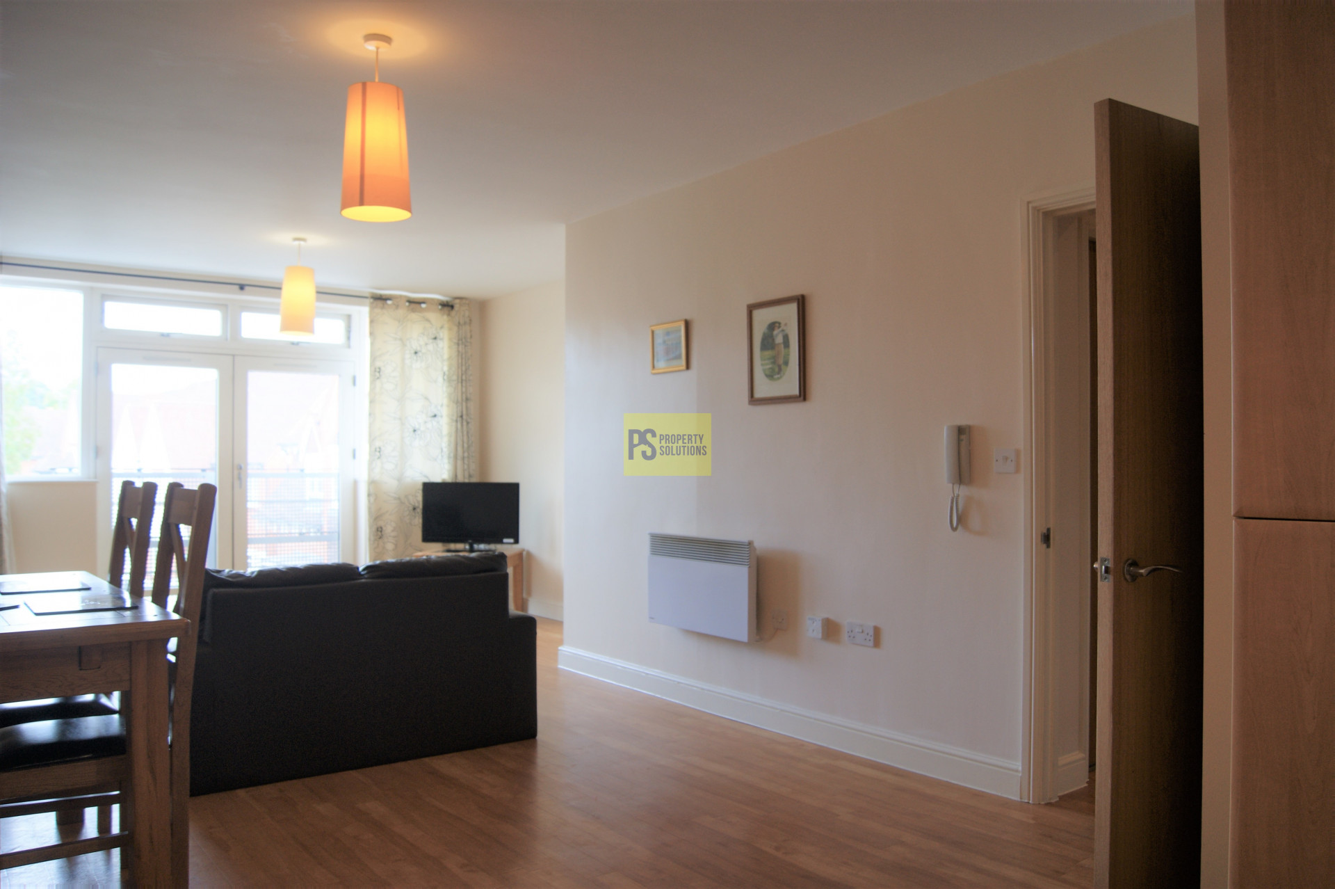 2 bed student house to rent on Middlepark Drive, Birmingham, B31 2FQ