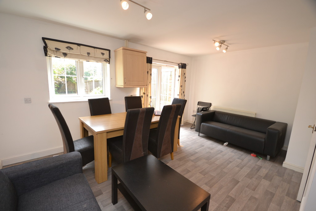 4 bed student house to rent on Windmill Hill Lane, Derby, DE22 3BN