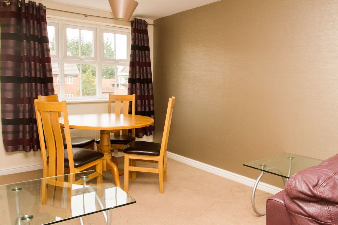 4 bed student house to rent on Goods Yard Close, Loughborough, LE11 5EB