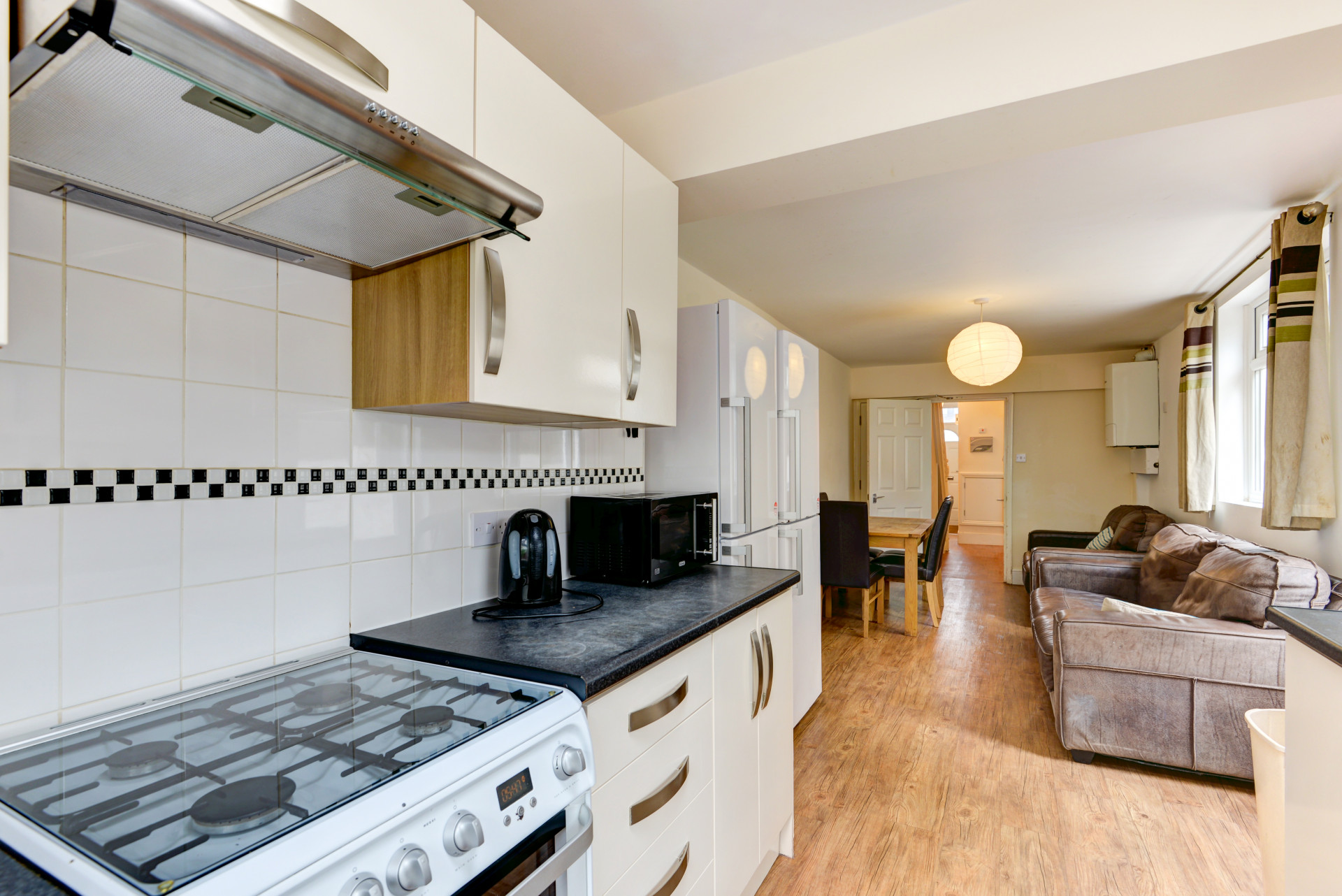 7 bed student house to rent on Totland Road, Brighton, BN2 3EP StuRents