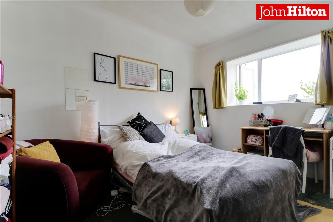 7 bed student house to rent on Albion Hill, Brighton, BN2 9NW StuRents