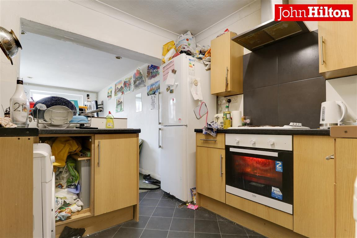 7 bed student house to rent on Albion Hill, Brighton, BN2 9NW StuRents