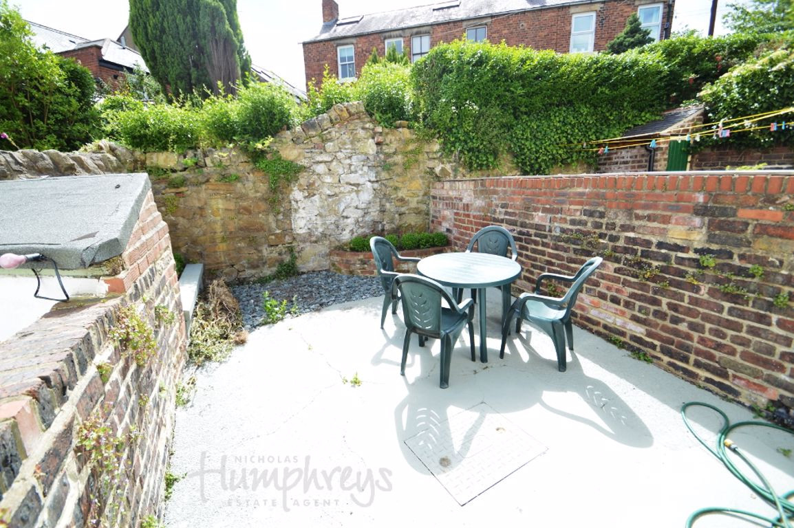 2 bed student house to rent on Allergate, Durham, DH1 4ET StuRents