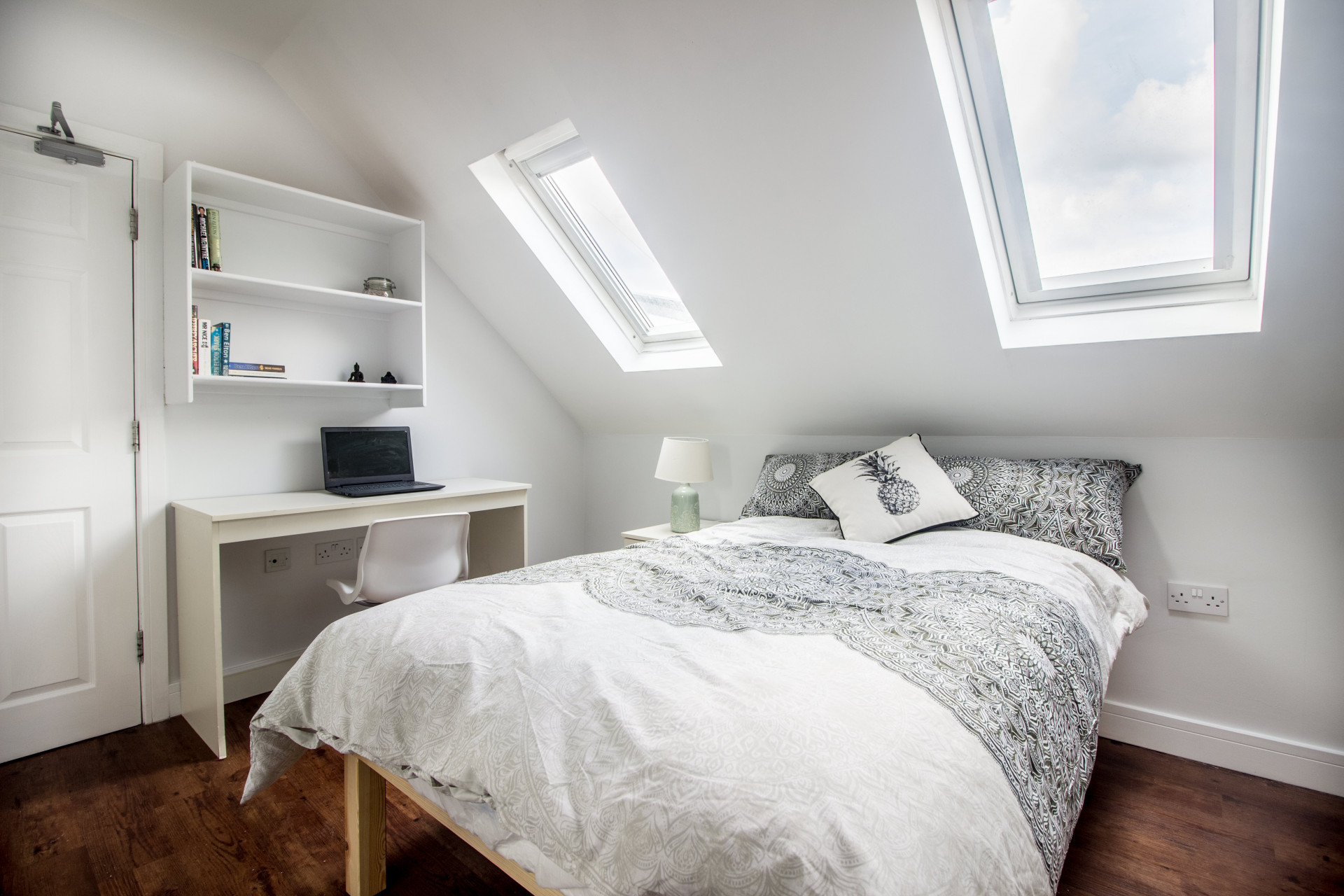 Apartment student 5 bed flat to rent on Beverley Road, Hull, HU5 1LA