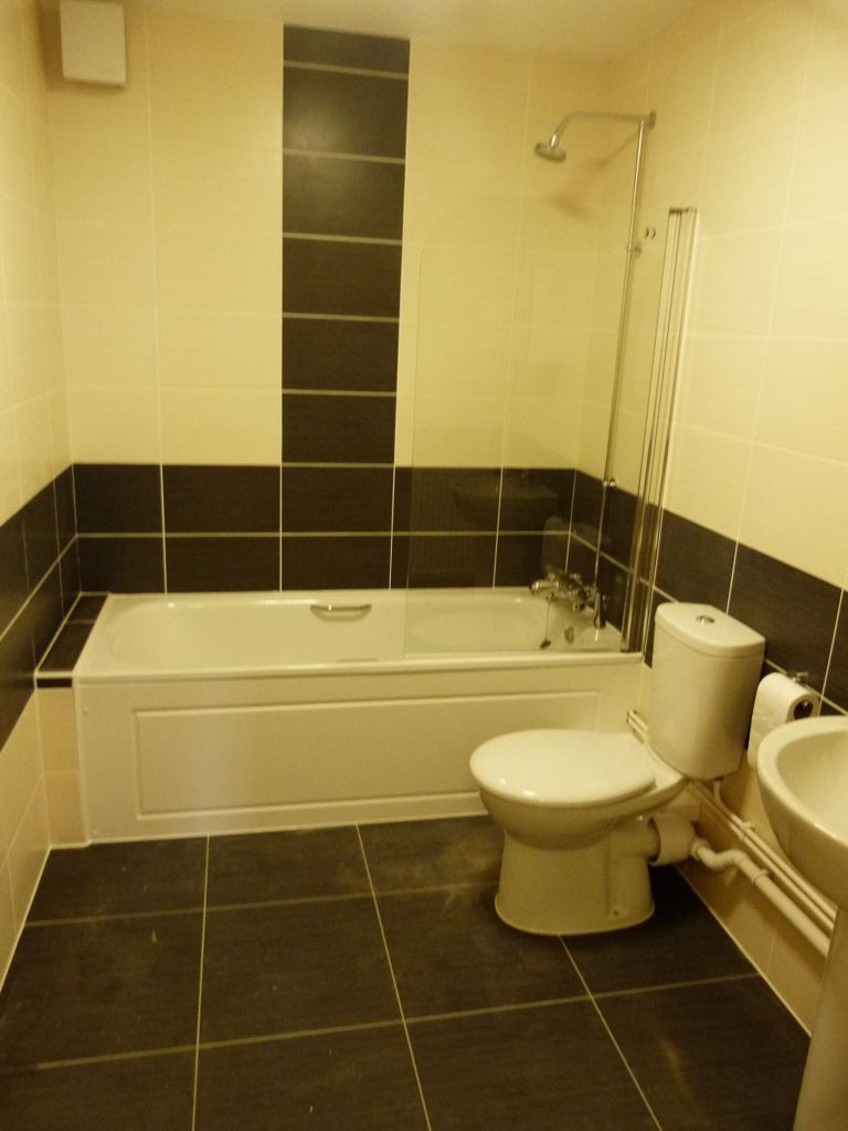 3 bed student house to rent on 97/99 Albany Road Flat 3, Cardiff, CF24 3LP StuRents