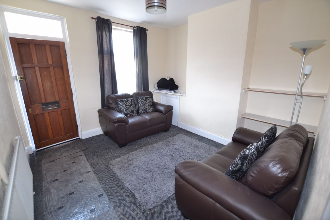2 bed student house to rent on Langley Street, Derby, DE22 3GN StuRents