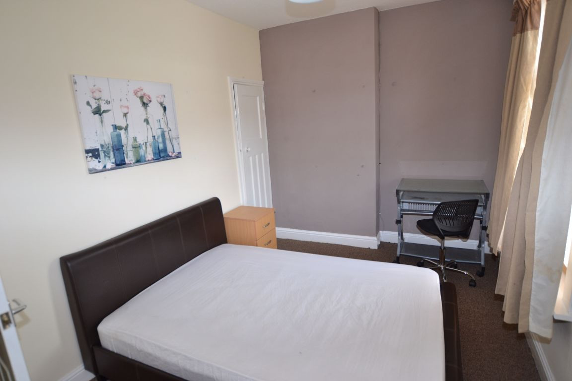 5 bed student house to rent on Etwall Street, Derby, DE22 3DW StuRents
