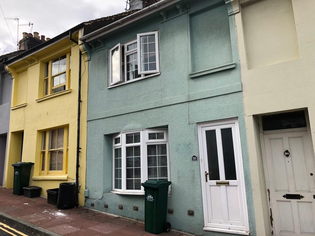 2 bed student house to rent on Arnold Street, Brighton, BN2 9XT StuRents