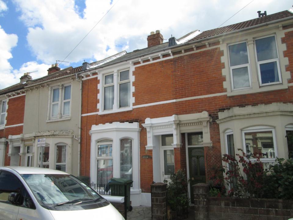 4 bed student house to rent on Telephone Road, Portsmouth, PO4 0AZ