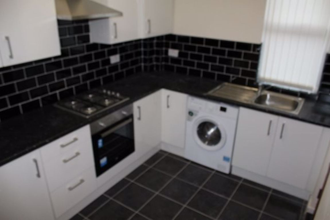 5 Bed Student House To Rent On Egerton Road Liverpool L15 2HW StuRents 5-bed-student-house-to-rent-on-egerton-road-liverpool-l15-2hw-sturents