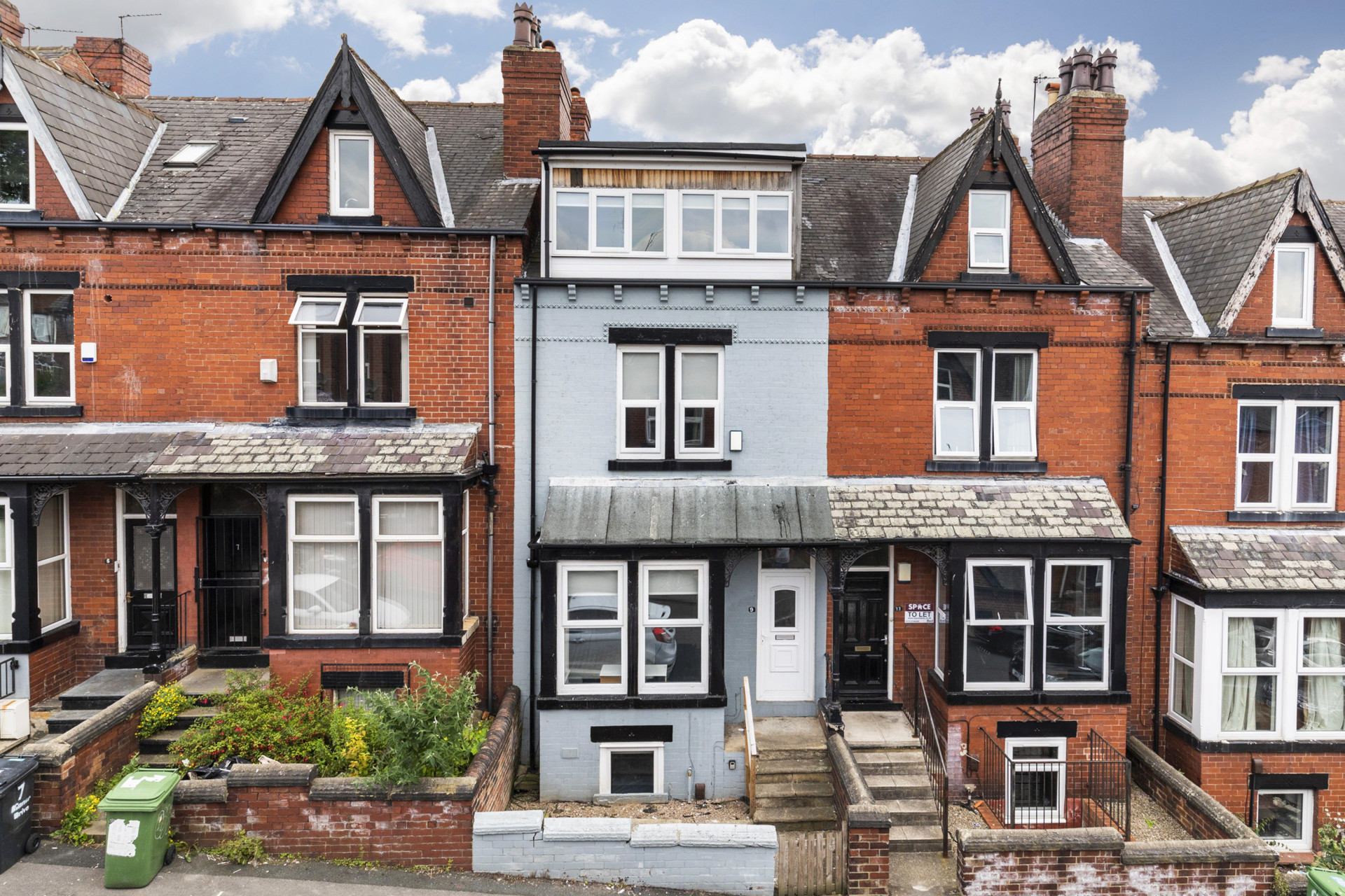 7 bed student house to rent on Manor Drive, Leeds, LS6 1DE StuRents