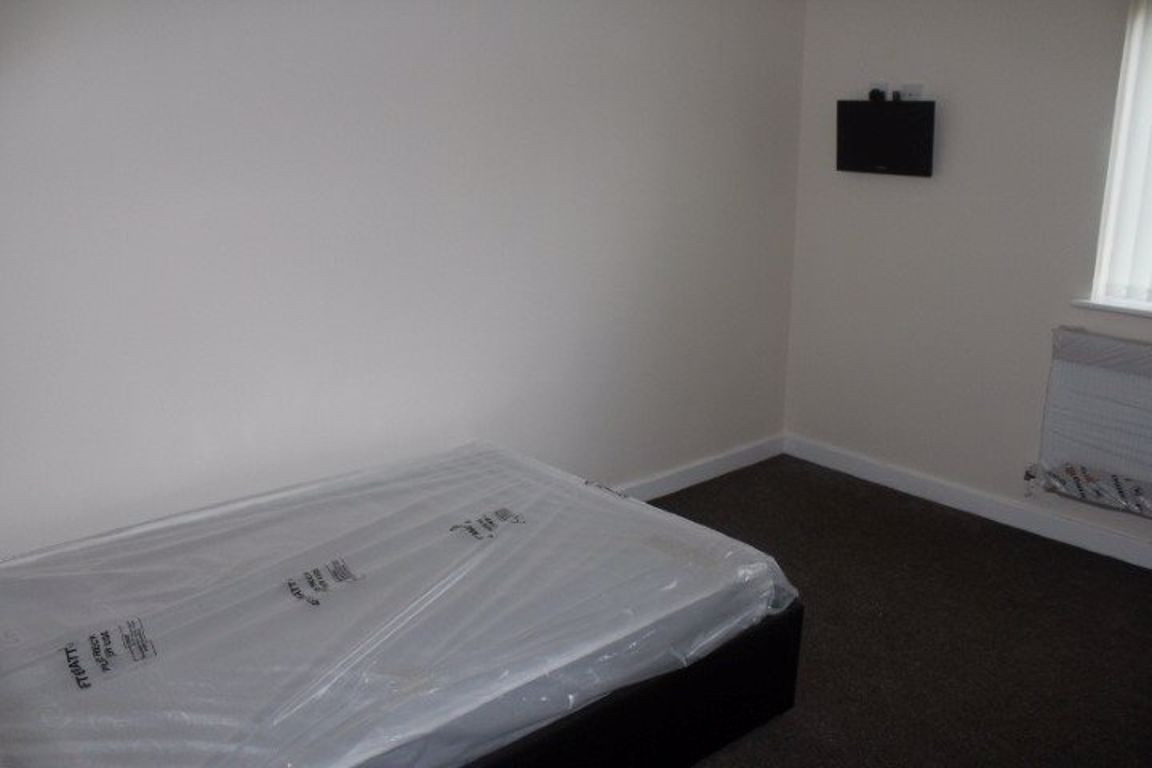 6 bed student house to rent on Vauxhall Road, Liverpool, L3 6BL StuRents