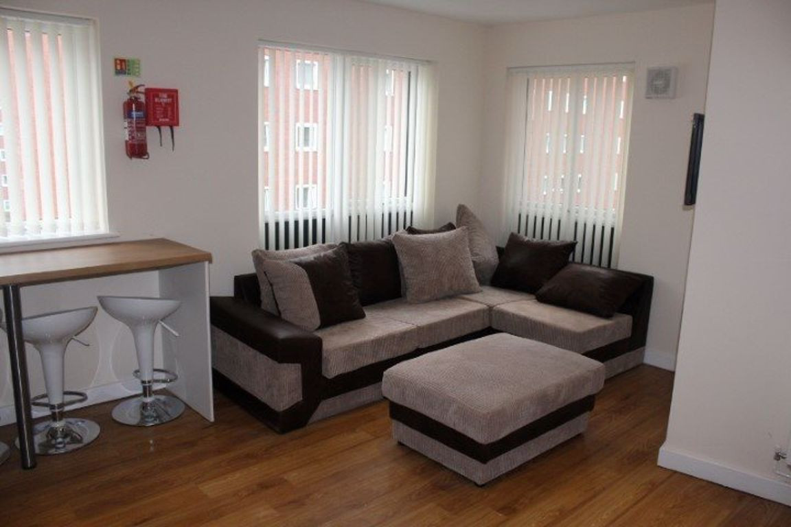 5 bed student house to rent on Vauxhall Road, Liverpool, L3 6BL StuRents