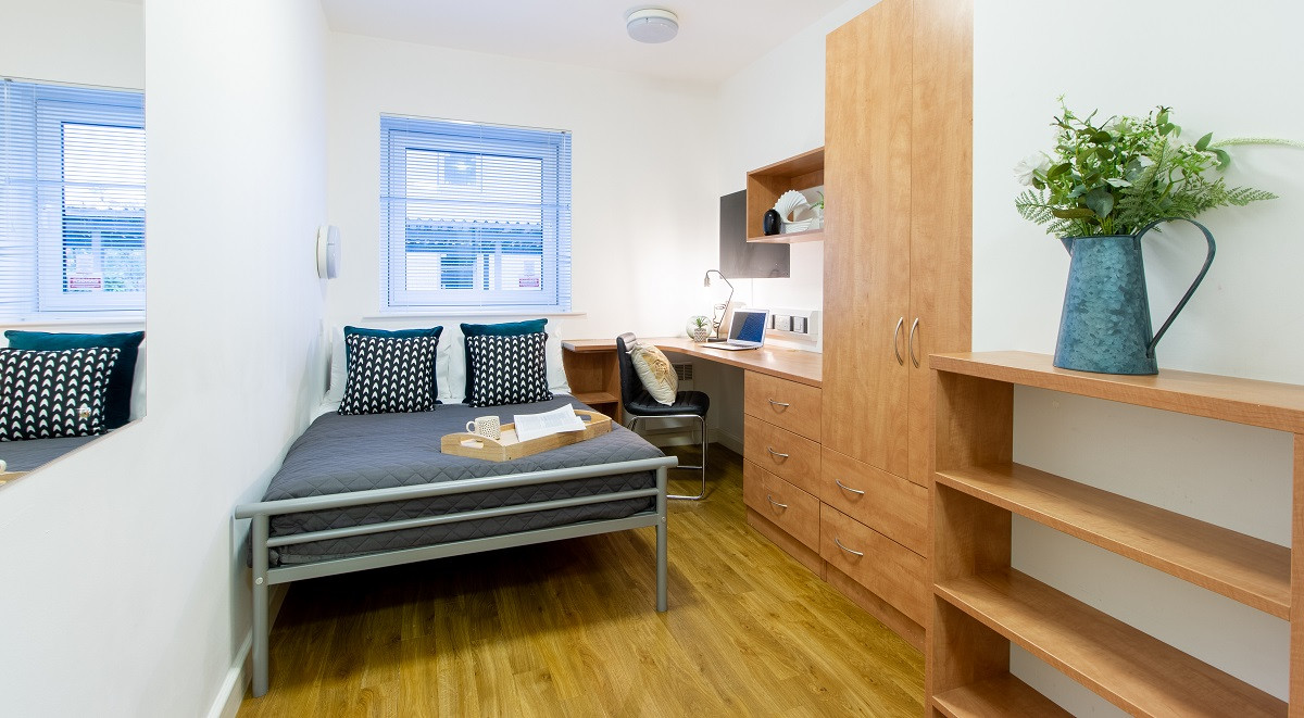 Classic Ensuite student 1 bed flat to rent on Cowley Bridge Road