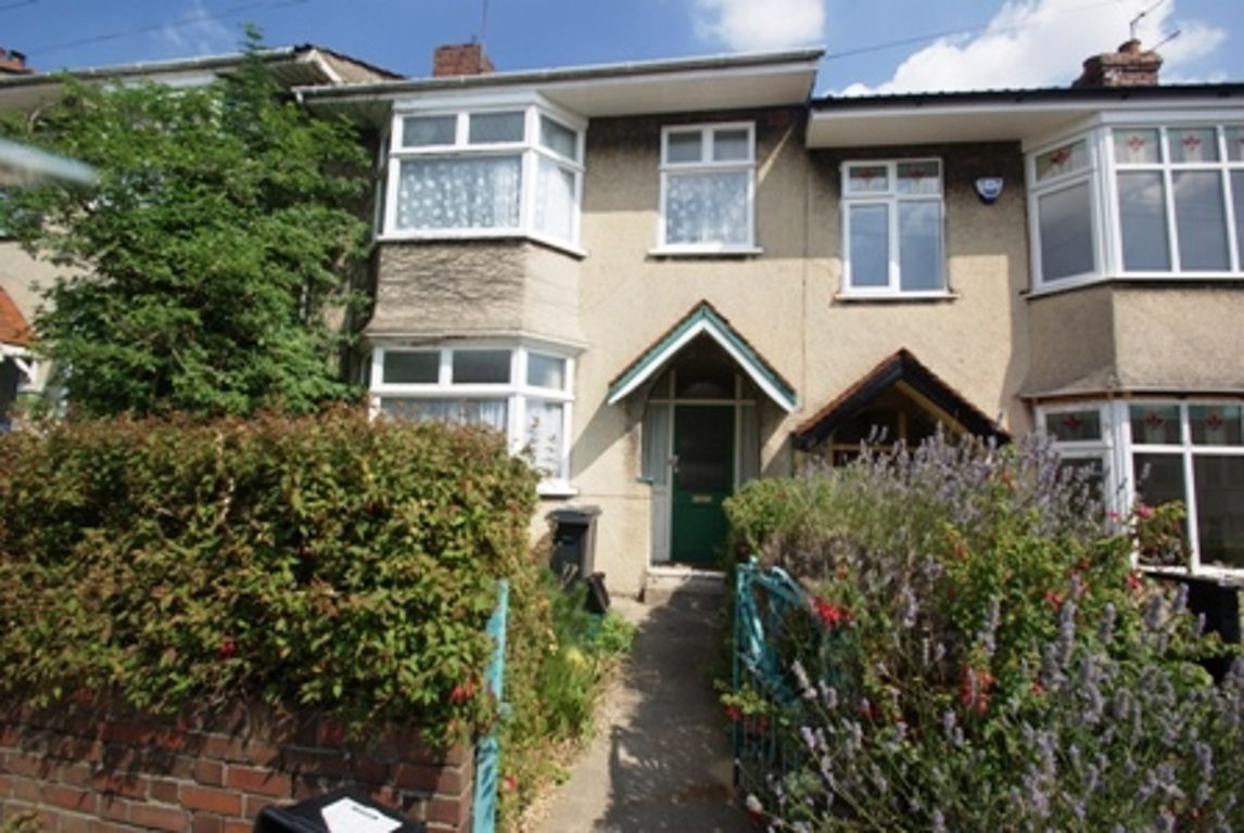 4 bed student house to rent on Wessex Avenue, Bristol, BS7 0DE StuRents
