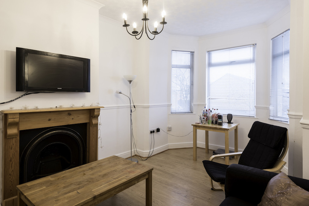 5 bed student house to rent on Street, Nottingham, NG3 1HL