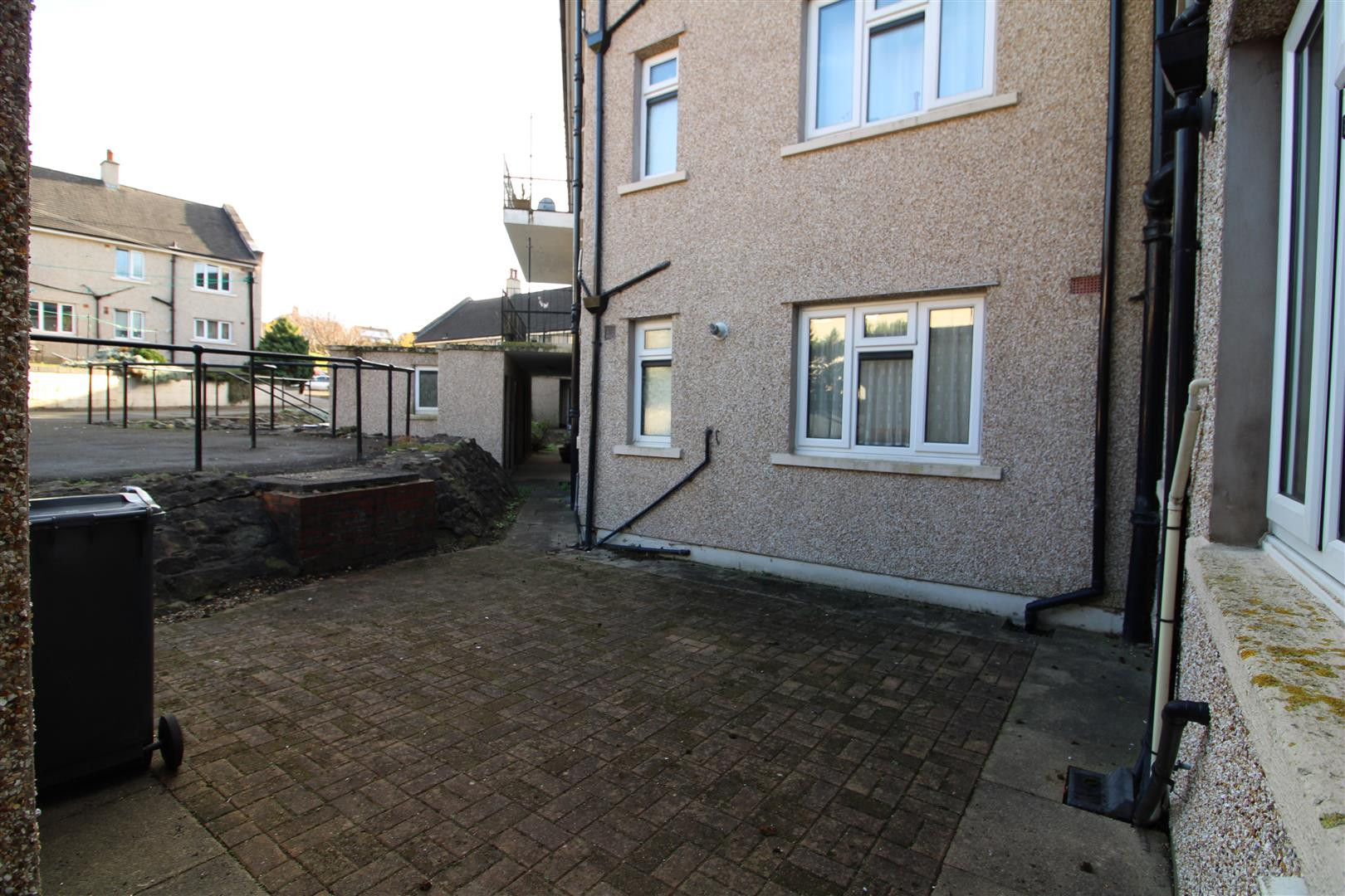 2 bed student house to rent on Gressingham Drive, Lancaster, LA1 4RG